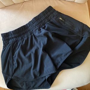 Lululemon Hotty Hot Shorts Size 6